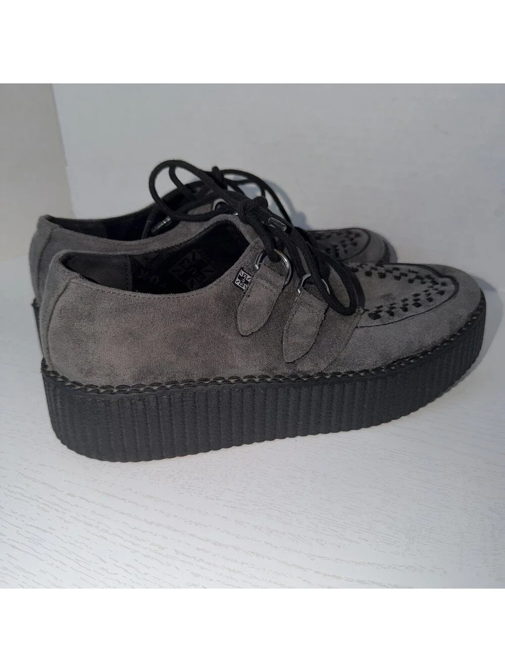 T.U.K. Low Sole Creeper Shoes Men's 8 Women 10 Gray Suede Sneakers